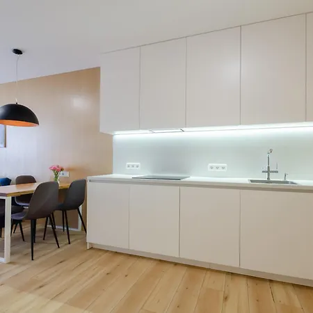 Petrovdom Panoramic City View Apartments At Rc Kvartet, Central Railway Station 基輔 外观 照片