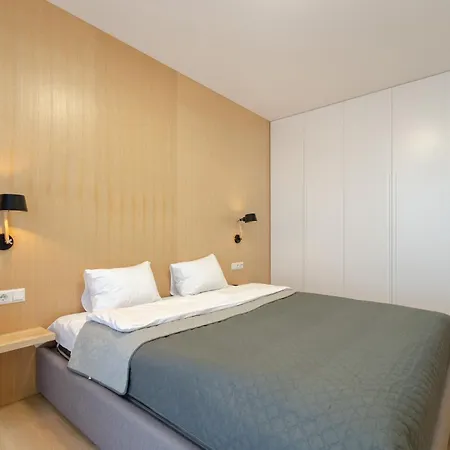Petrovdom Panoramic City View Apartments At Rc Kvartet, Central Railway Station 基輔 外观 照片