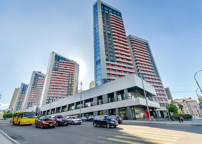 Petrovdom Panoramic City View Apartments At Rc Kvartet, Central Railway Station
