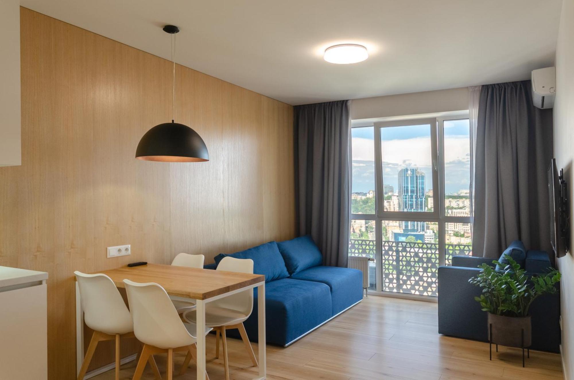 Apartment Petrovdom Panoramic View At Rc Kvartet, Railway Station